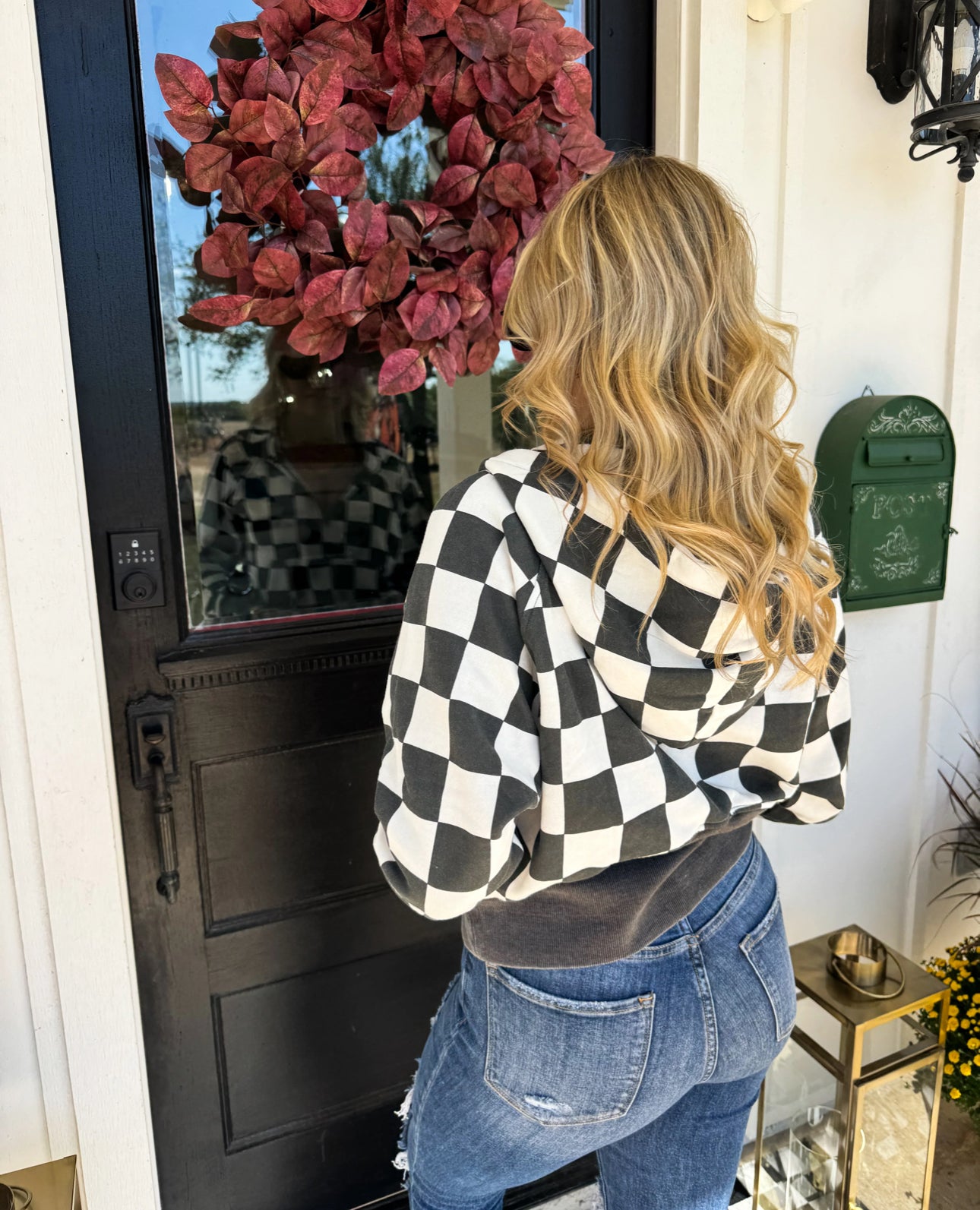 Checkmate Easy Does It Pullover