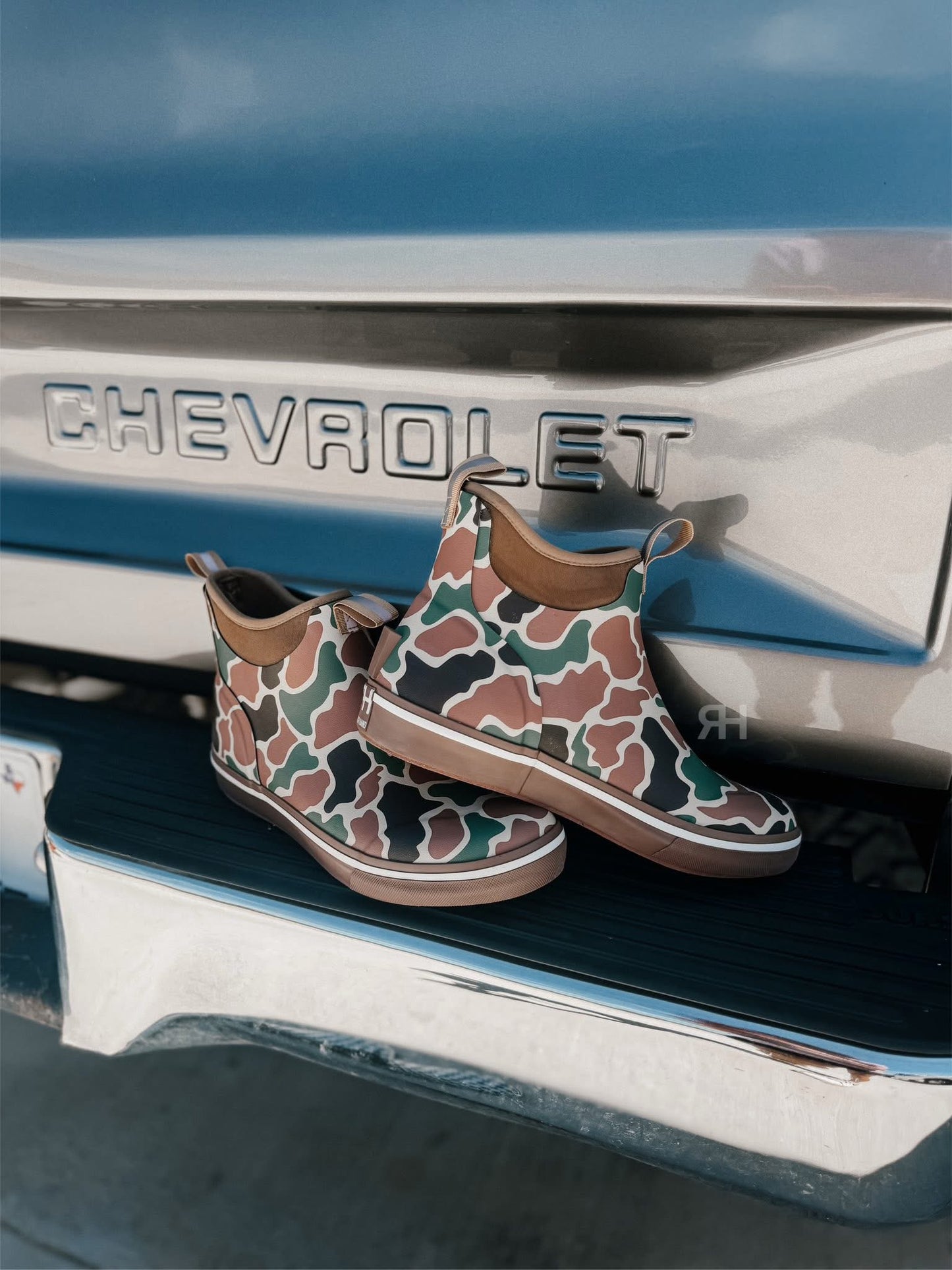 Adult Camo Deck Boots